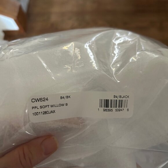 Coach Willow Soft Bucket Bag - Black - Picture 11 of 14